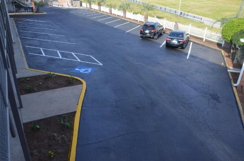 Americas Best Value Inn - Augusta Historic Downtown image 9